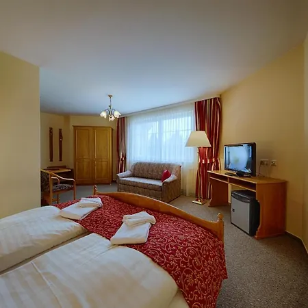 Hotel Auerhahn 3*