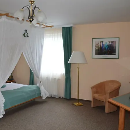 Hotel Auerhahn 3*